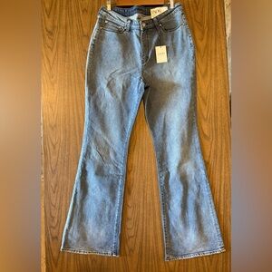 LNDN DENIM Medium Blue Wash Women's size 32 Bootcut Jeans,‎ 32” inseam